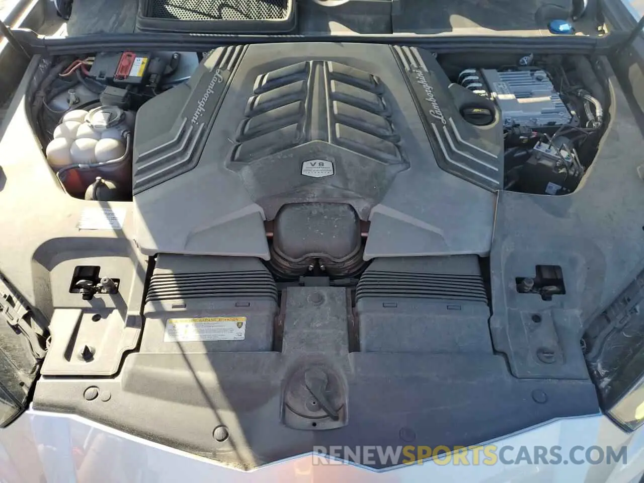 13 Photograph of a damaged car ZPBUA1ZLXKLA03290 LAMBORGHINI ALL MODELS 2019