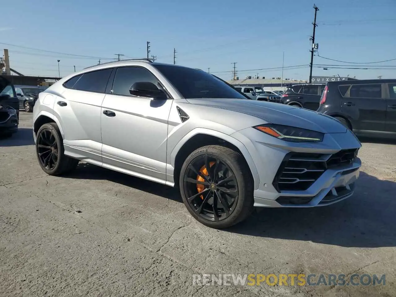 4 Photograph of a damaged car ZPBUA1ZLXKLA03290 LAMBORGHINI ALL MODELS 2019