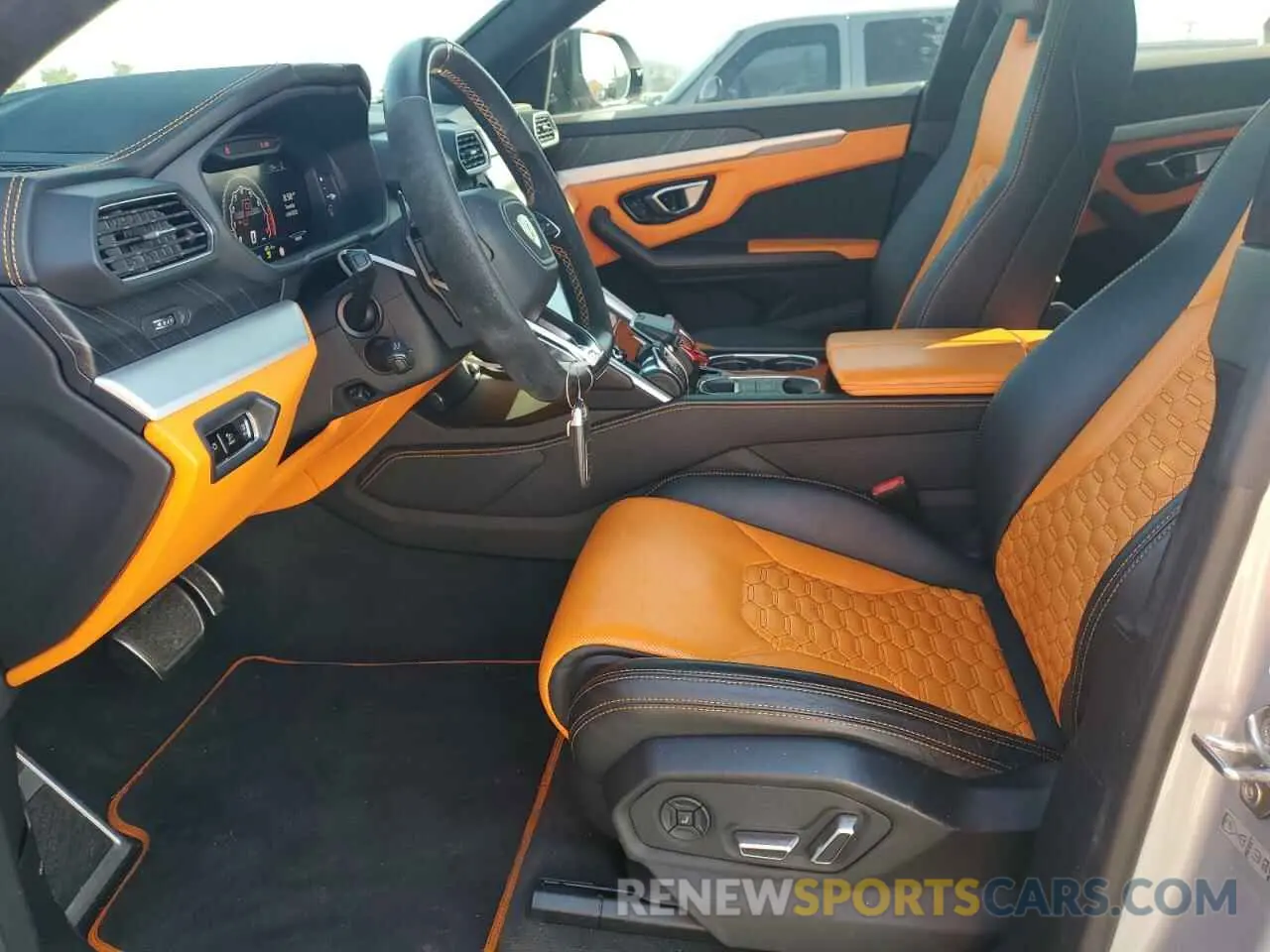 7 Photograph of a damaged car ZPBUA1ZLXKLA03290 LAMBORGHINI ALL MODELS 2019