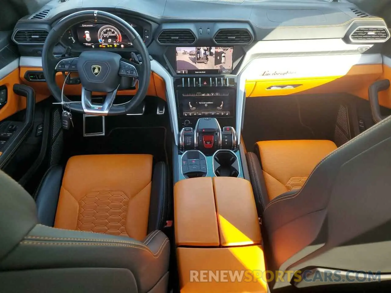 8 Photograph of a damaged car ZPBUA1ZLXKLA03290 LAMBORGHINI ALL MODELS 2019