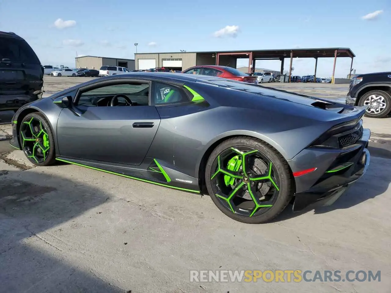2 Photograph of a damaged car ZHWUF4ZF5LLA13239 LAMBORGHINI ALL MODELS 2020
