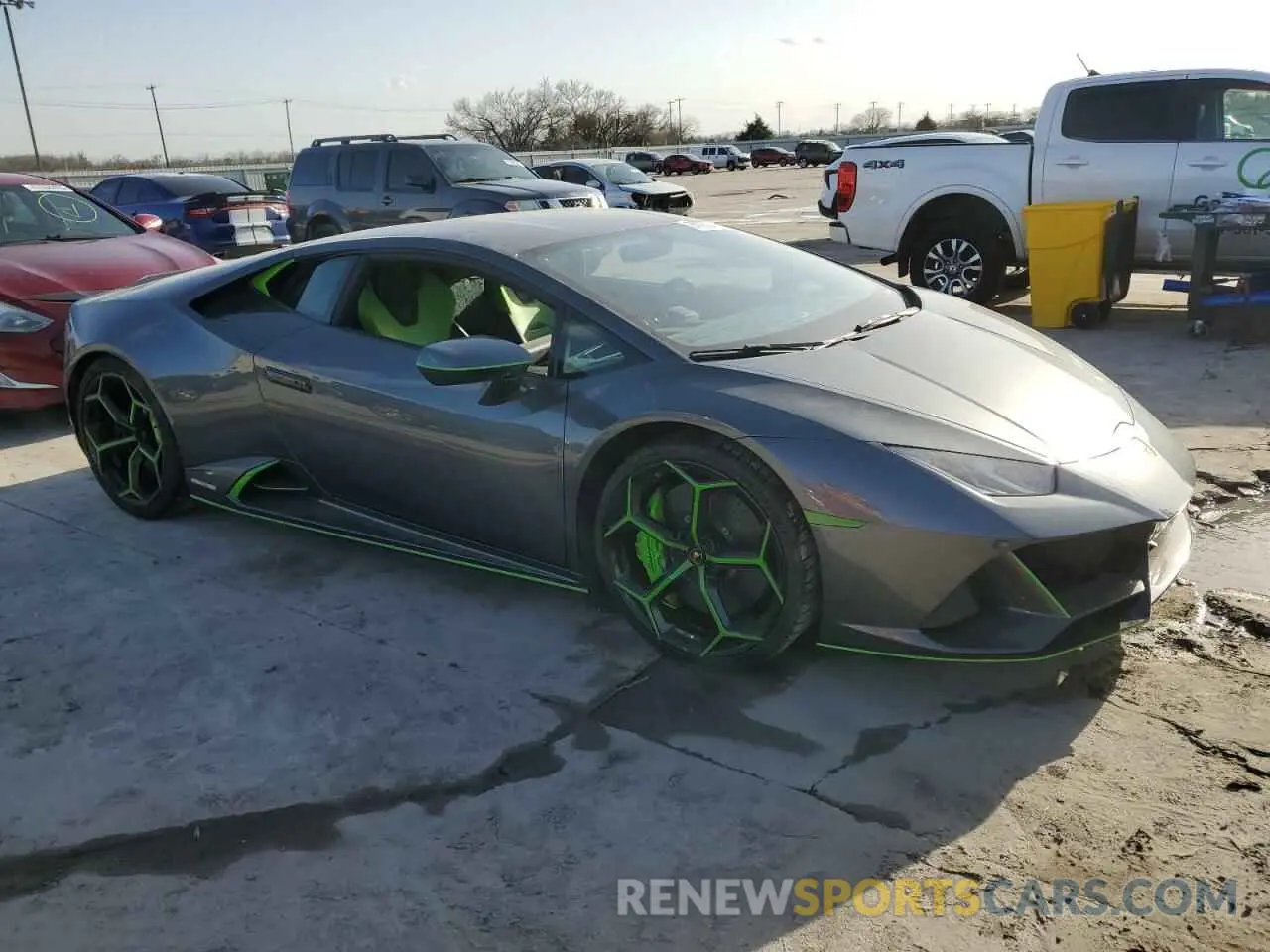 4 Photograph of a damaged car ZHWUF4ZF5LLA13239 LAMBORGHINI ALL MODELS 2020