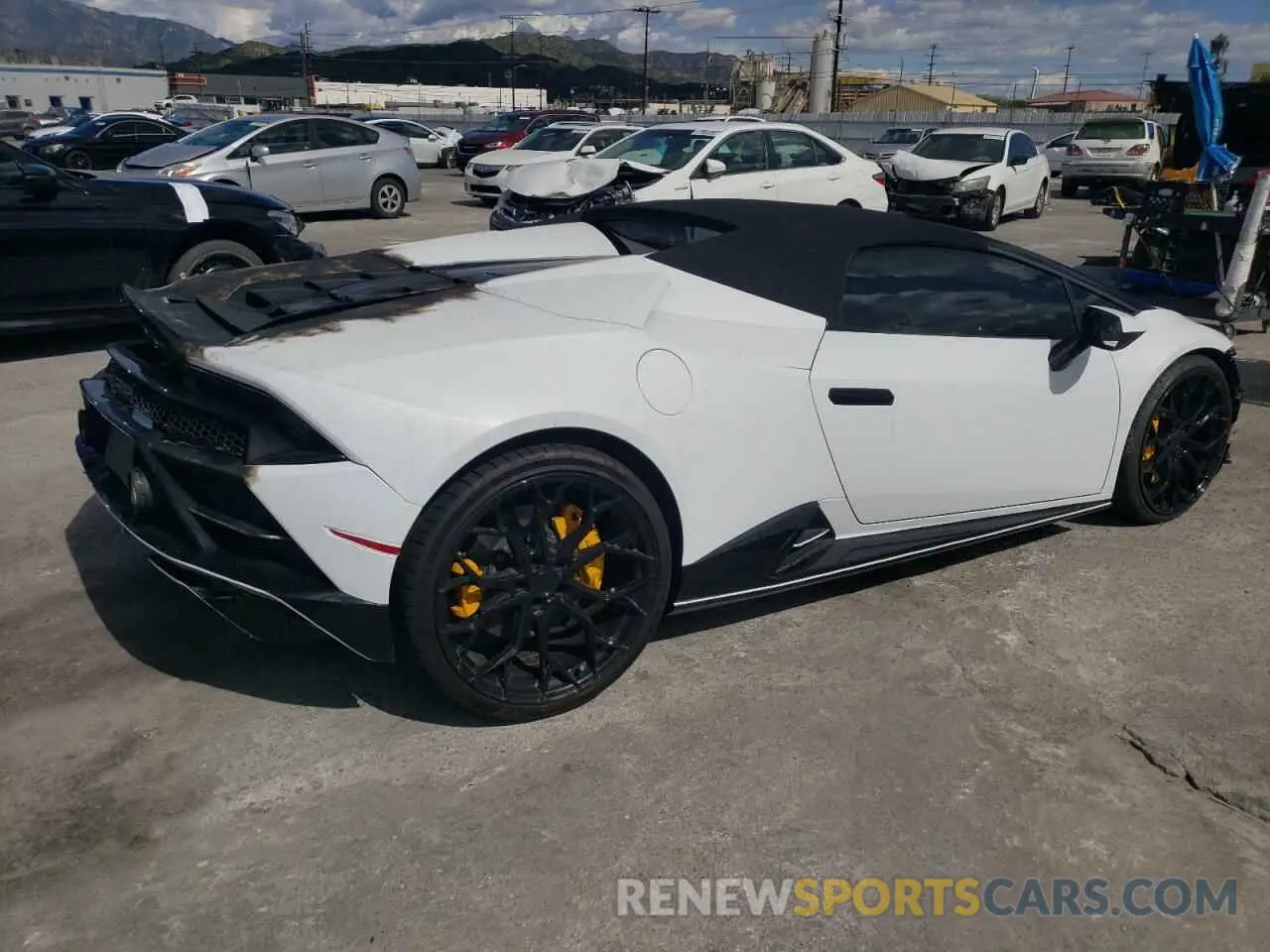 3 Photograph of a damaged car ZHWUT5ZF5LLA15426 LAMBORGHINI ALL MODELS 2020