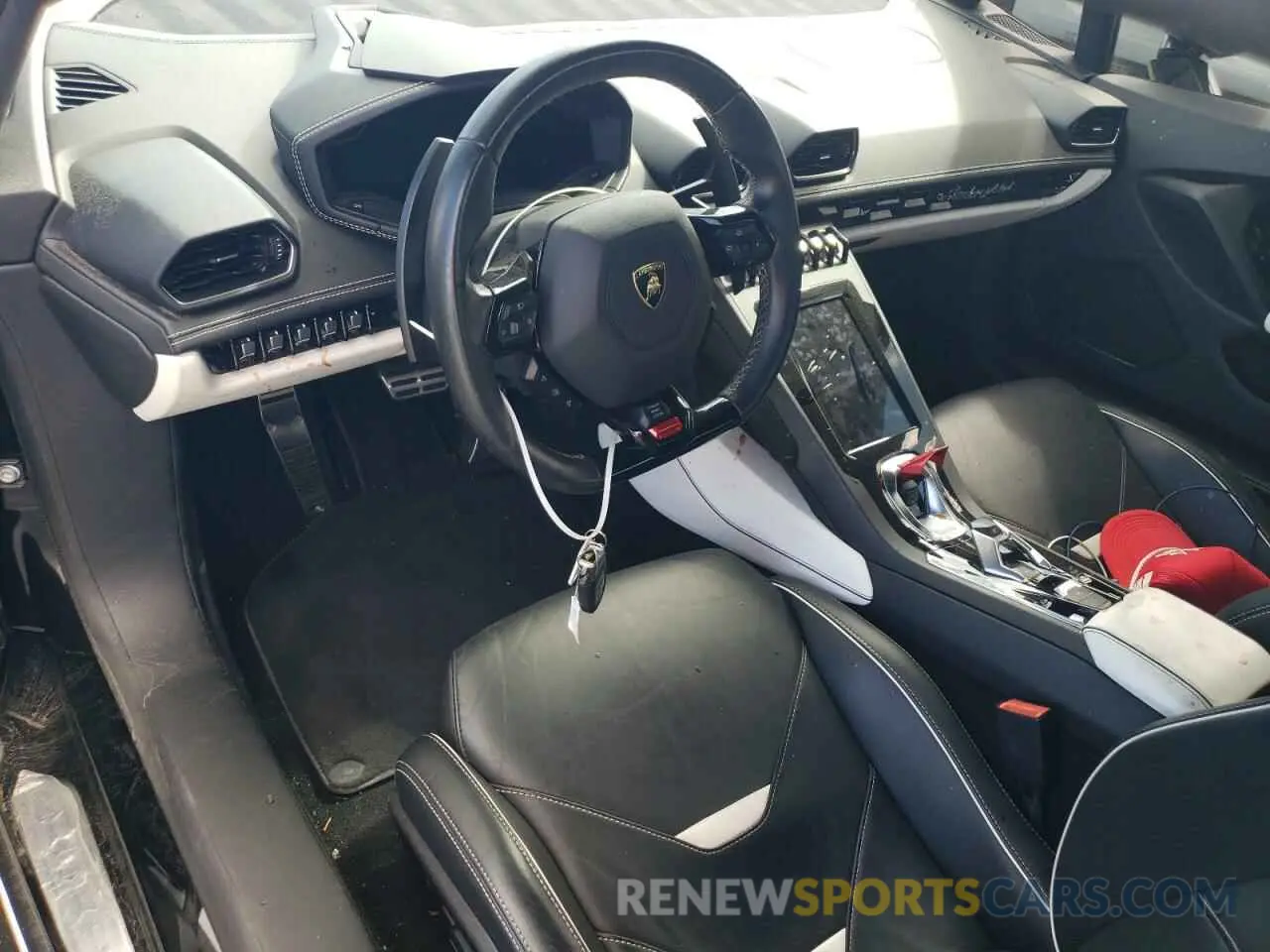 8 Photograph of a damaged car ZHWUT5ZF5LLA15426 LAMBORGHINI ALL MODELS 2020
