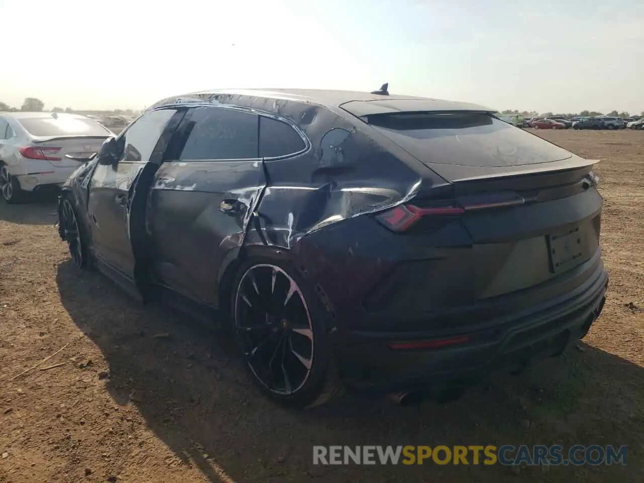 2 Photograph of a damaged car ZPBUA1ZL6LLA06611 LAMBORGHINI ALL MODELS 2020