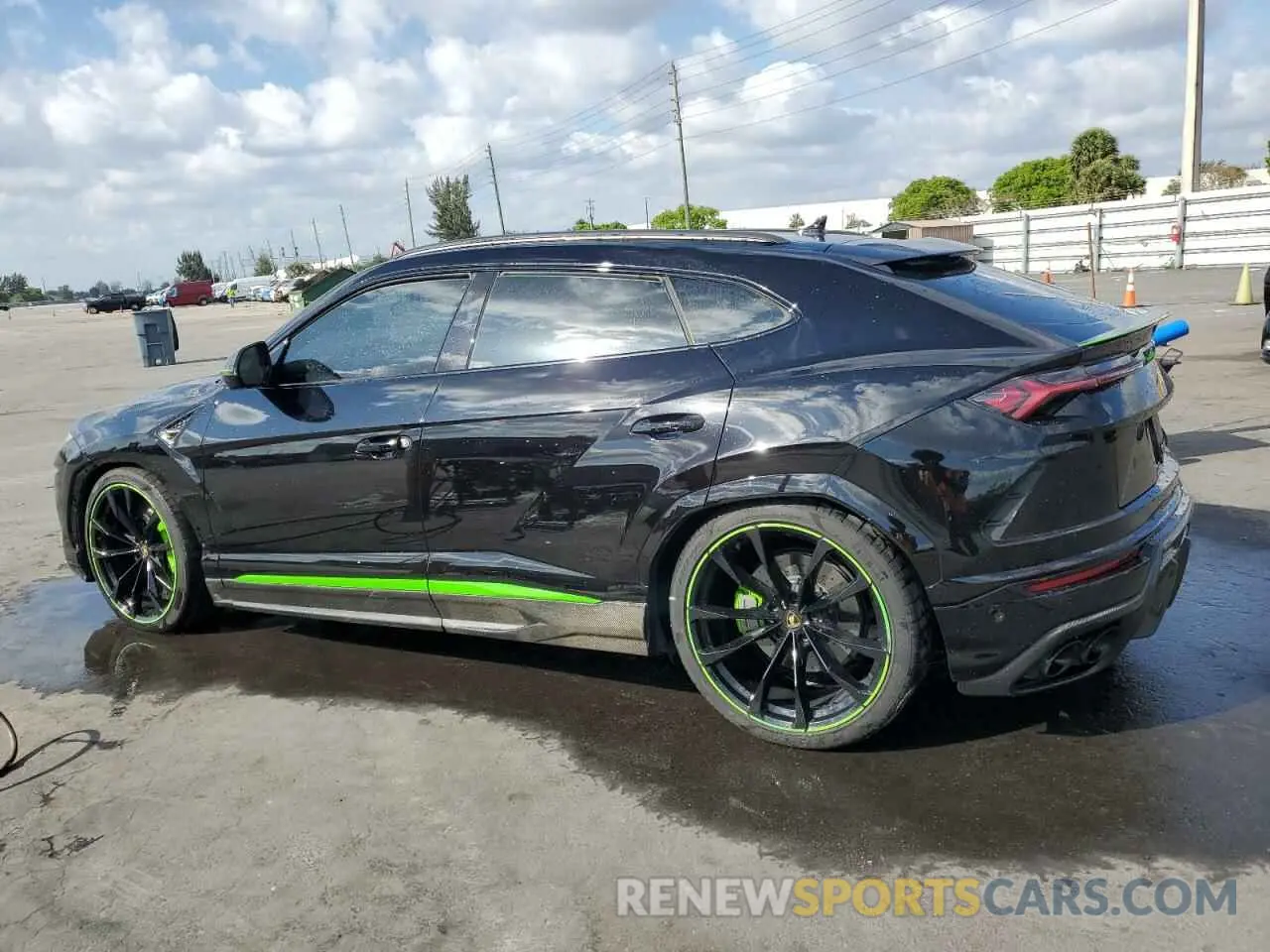 2 Photograph of a damaged car ZPBUA1ZL5MLA11073 LAMBORGHINI ALL MODELS 2021