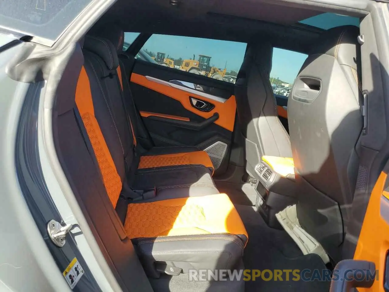 11 Photograph of a damaged car ZPBUA1ZL8NLA16768 LAMBORGHINI ALL MODELS 2022