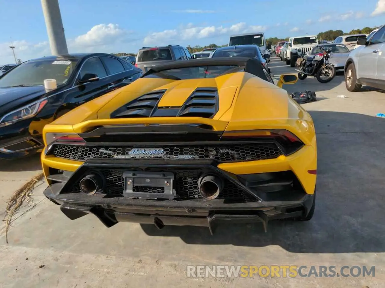 6 Photograph of a damaged car ZHWUT5ZF1PLA23321 LAMBORGHINI ALL MODELS 2023