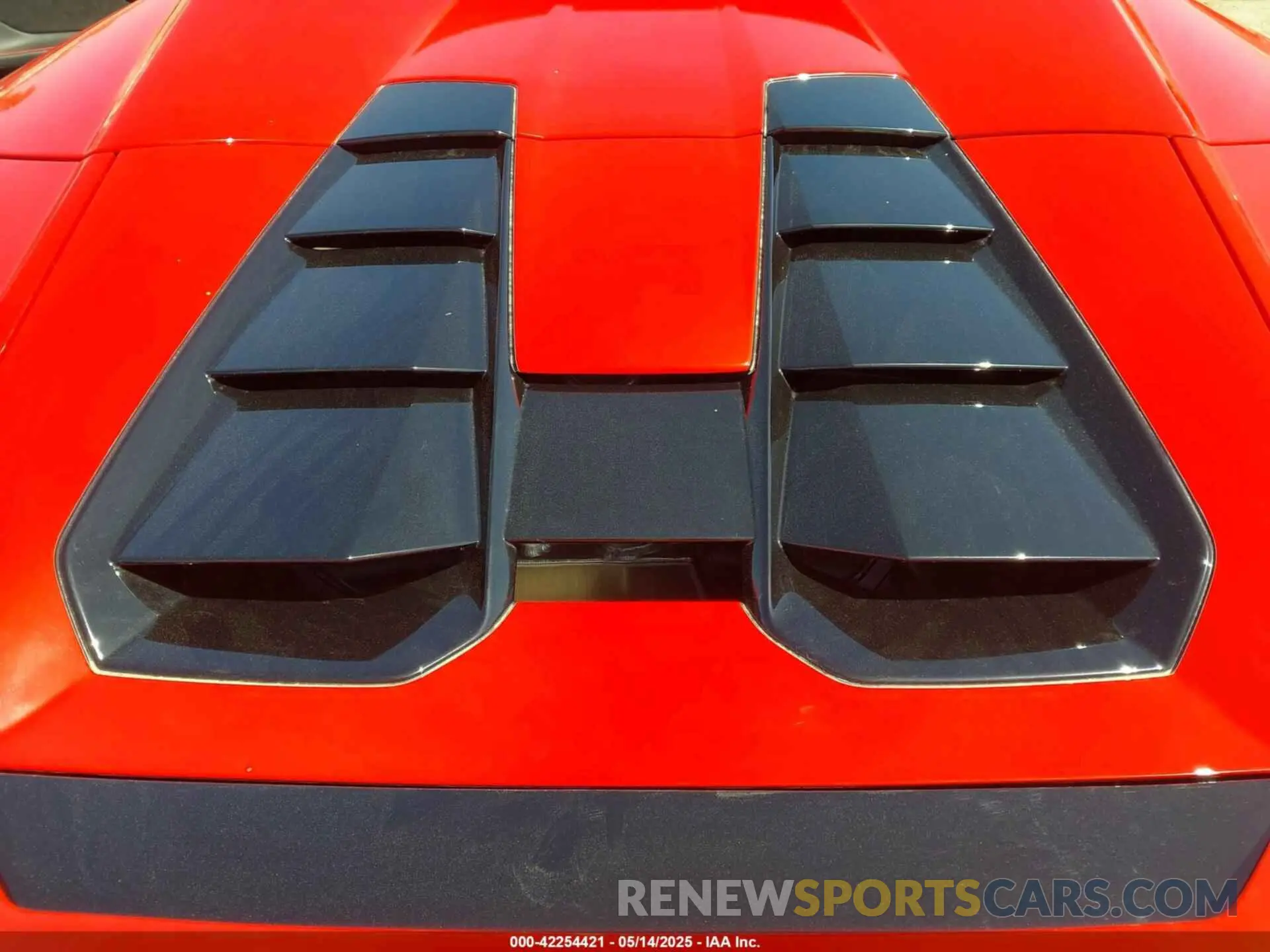 10 Photograph of a damaged car ZHWUT5ZF2LLA15450 LAMBORGHINI HURACAN EVO 2020
