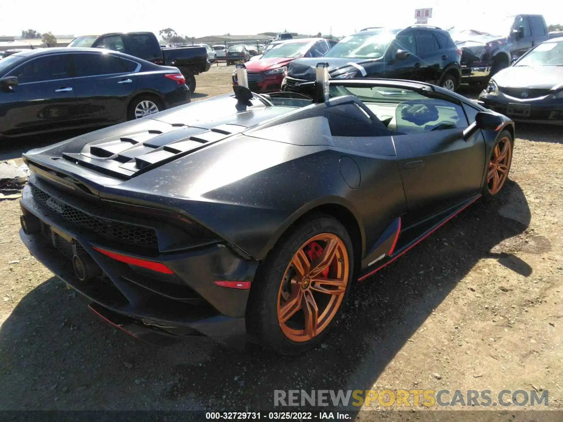 4 Photograph of a damaged car ZHWUT5ZF4LLA15014 LAMBORGHINI HURACAN EVO 2020