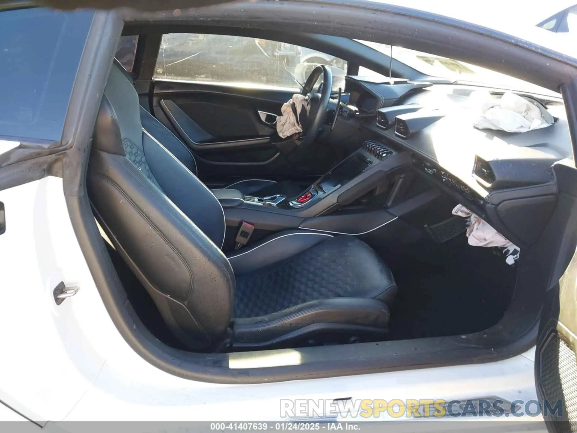 5 Photograph of a damaged car ZHWUF5ZF7MLA16358 LAMBORGHINI HURACAN EVO 2021