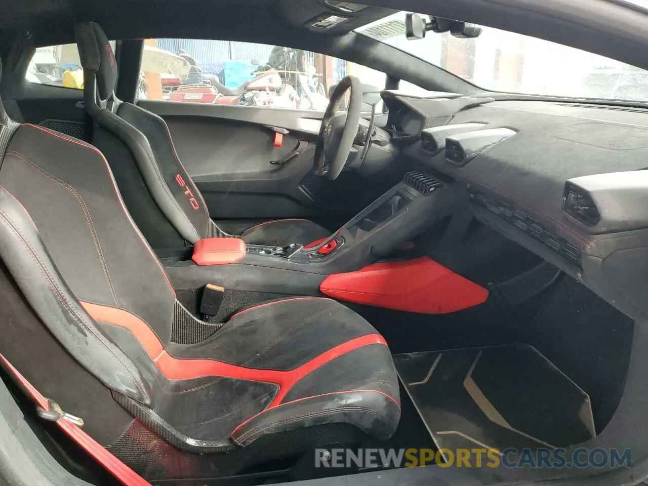 10 Photograph of a damaged car ZHWUA6ZX0NLA18998 LAMBORGHINI HURACAN ST 2022