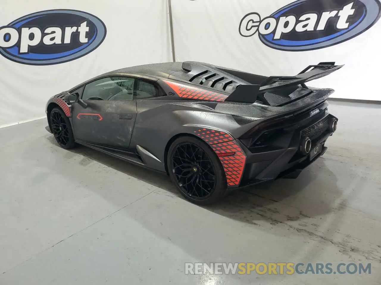 2 Photograph of a damaged car ZHWUA6ZX8NLA18196 LAMBORGHINI HURACAN ST 2022