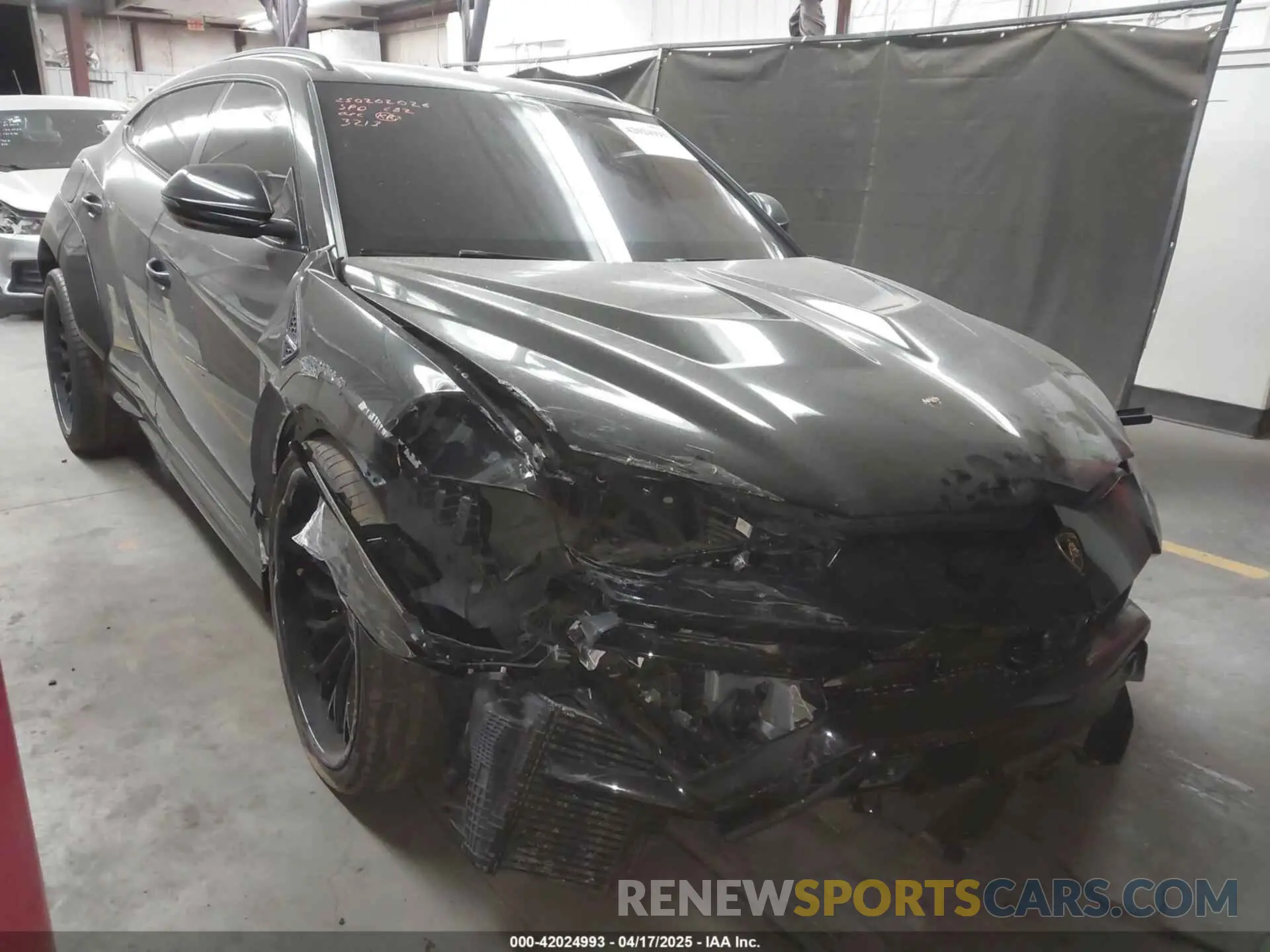 1 Photograph of a damaged car ZPBUA1ZL3KLA03213 LAMBORGHINI URUS 2019
