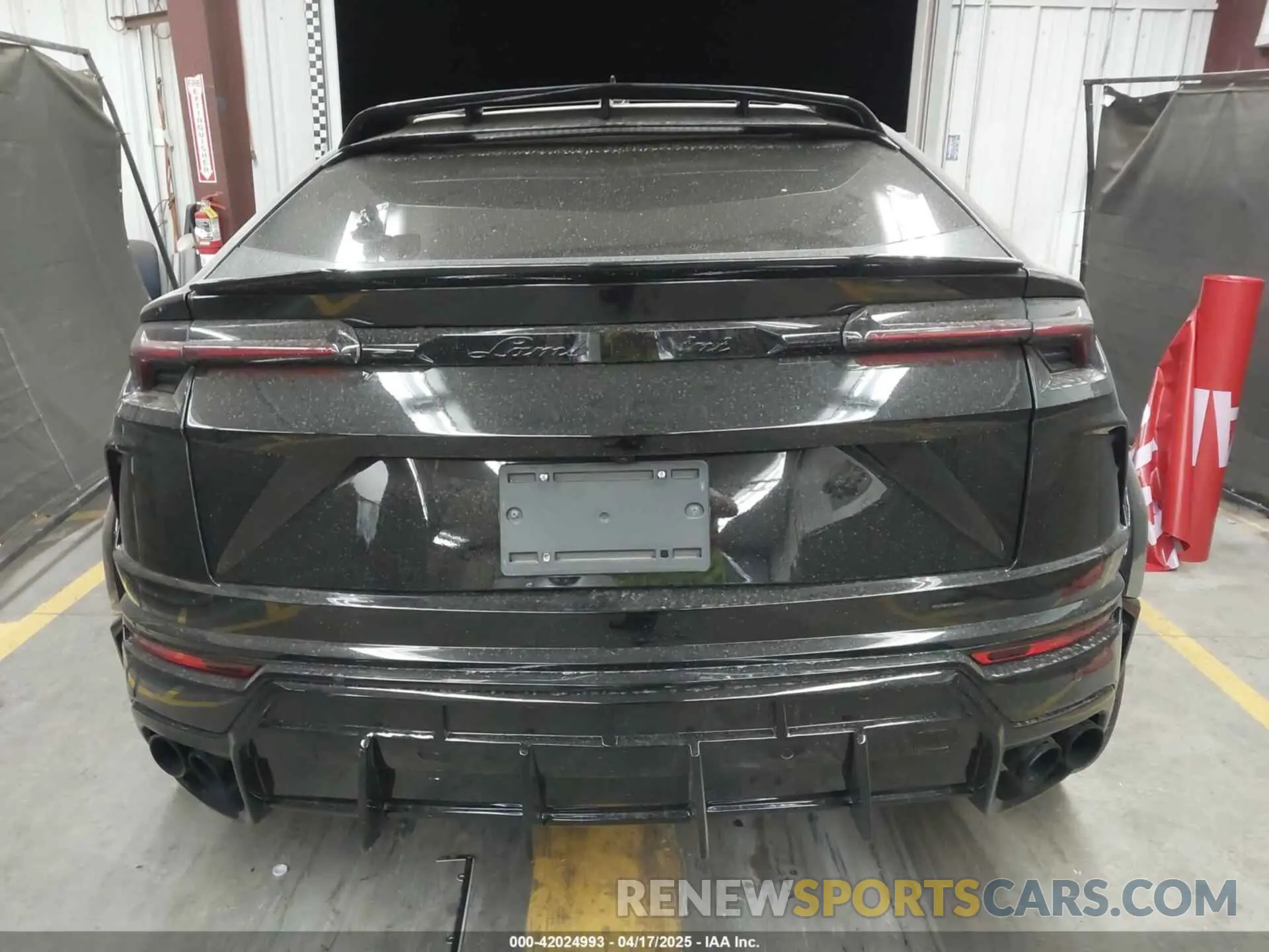 16 Photograph of a damaged car ZPBUA1ZL3KLA03213 LAMBORGHINI URUS 2019