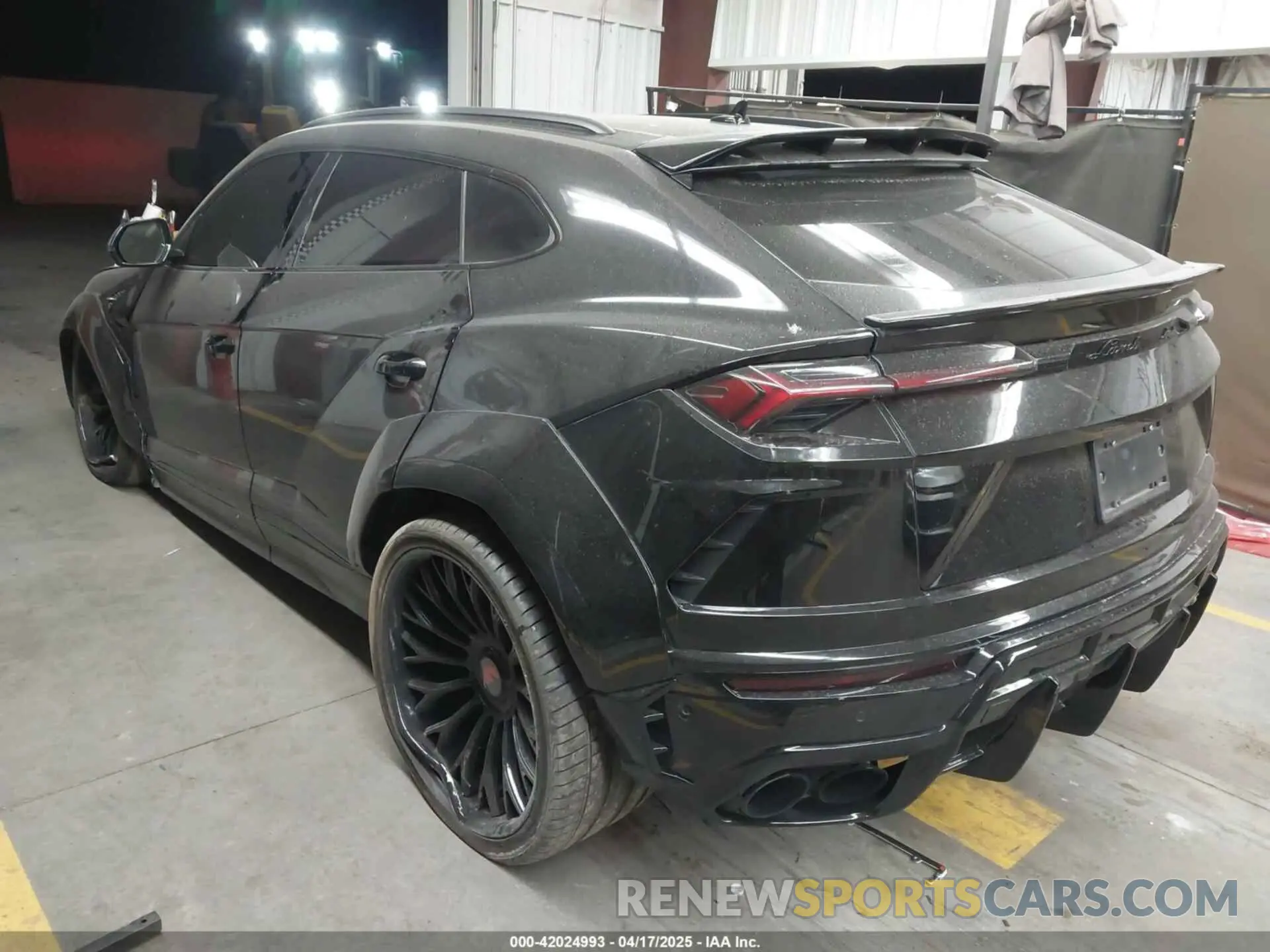 3 Photograph of a damaged car ZPBUA1ZL3KLA03213 LAMBORGHINI URUS 2019