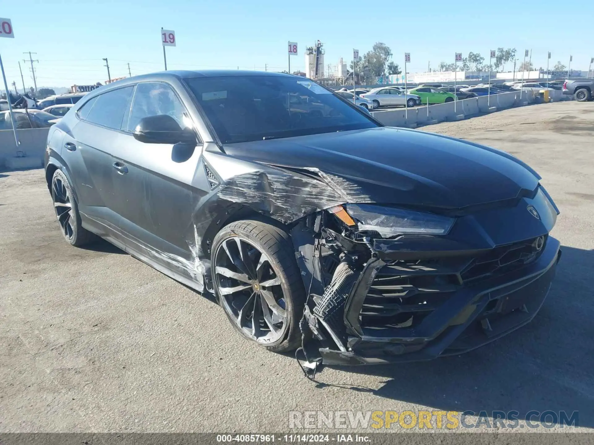 1 Photograph of a damaged car ZPBUA1ZL0LLA10251 LAMBORGHINI URUS 2020