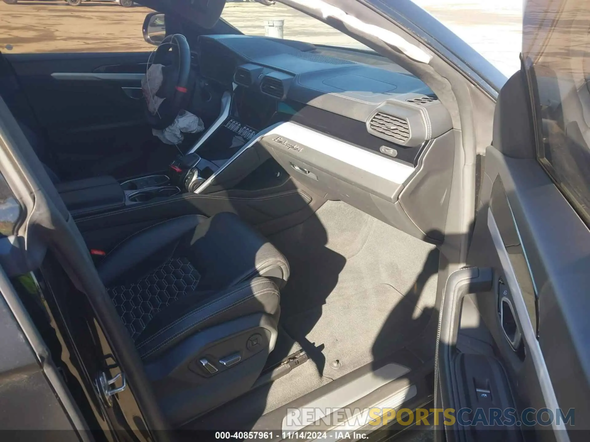 5 Photograph of a damaged car ZPBUA1ZL0LLA10251 LAMBORGHINI URUS 2020