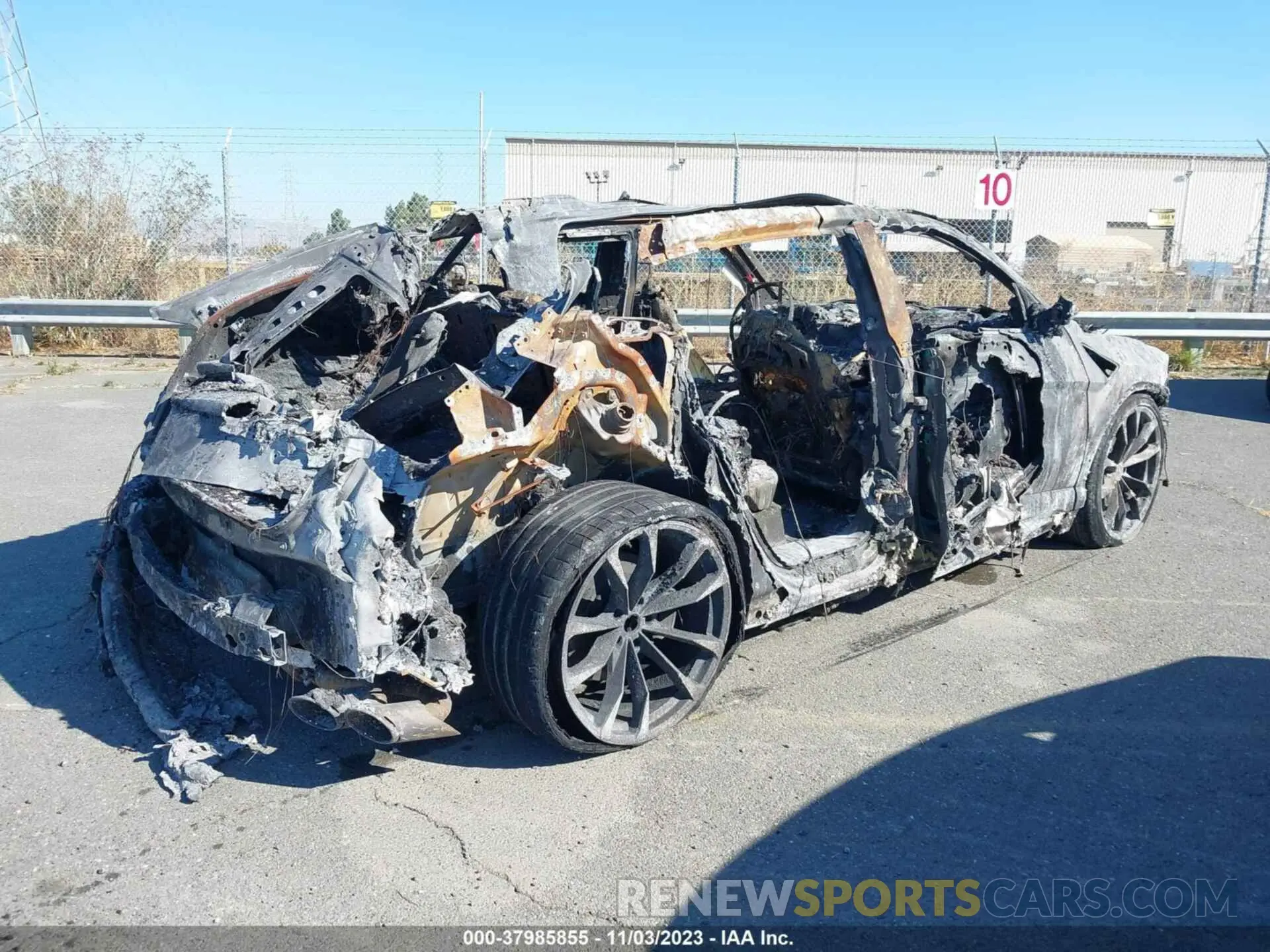4 Photograph of a damaged car ZPBUB3ZL1PLA23654 LAMBORGHINI URUS 2023
