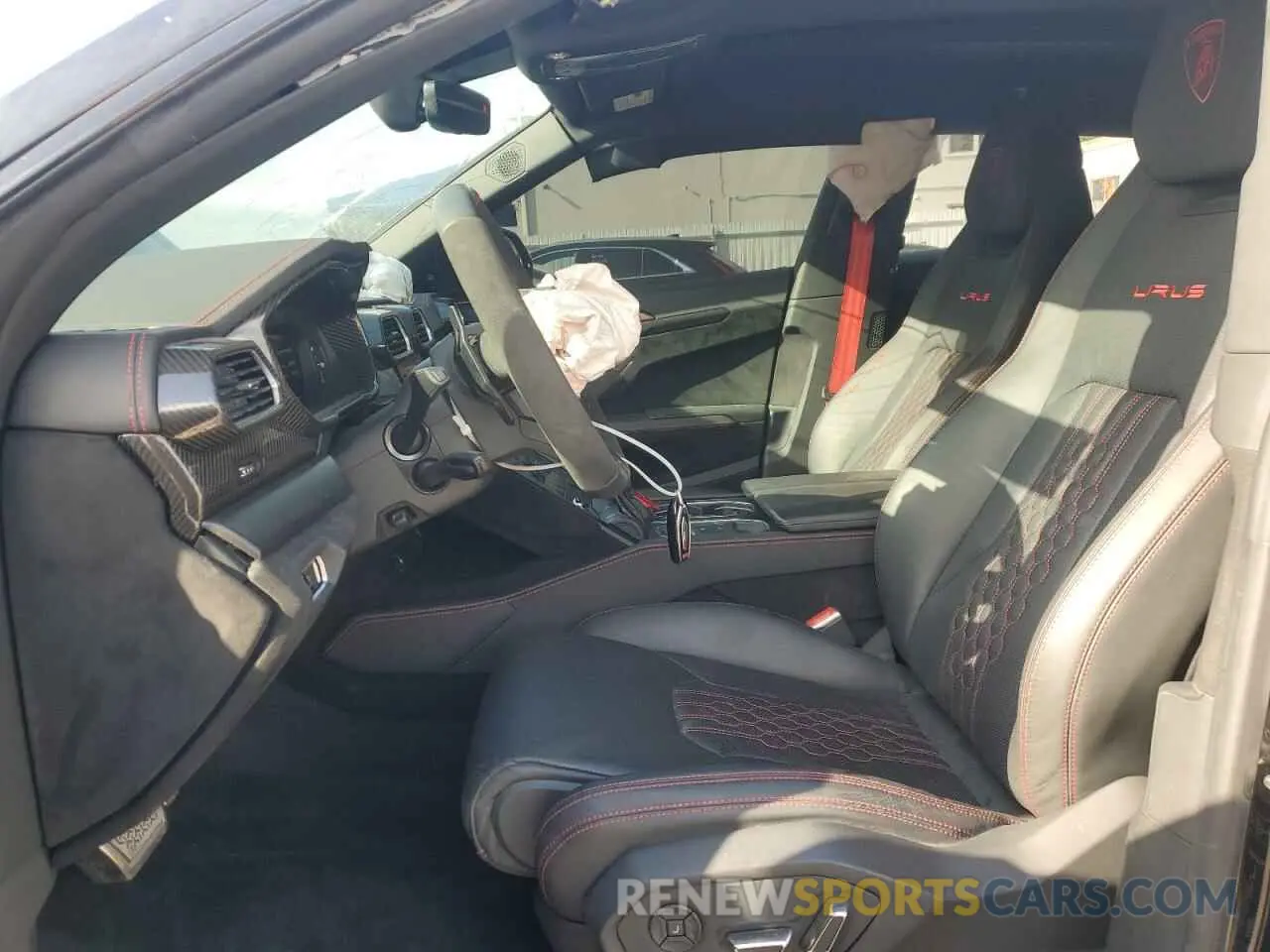 7 Photograph of a damaged car ZPBUC3ZL9PLA23771 LAMBORGHINI URUS PERFO 2023