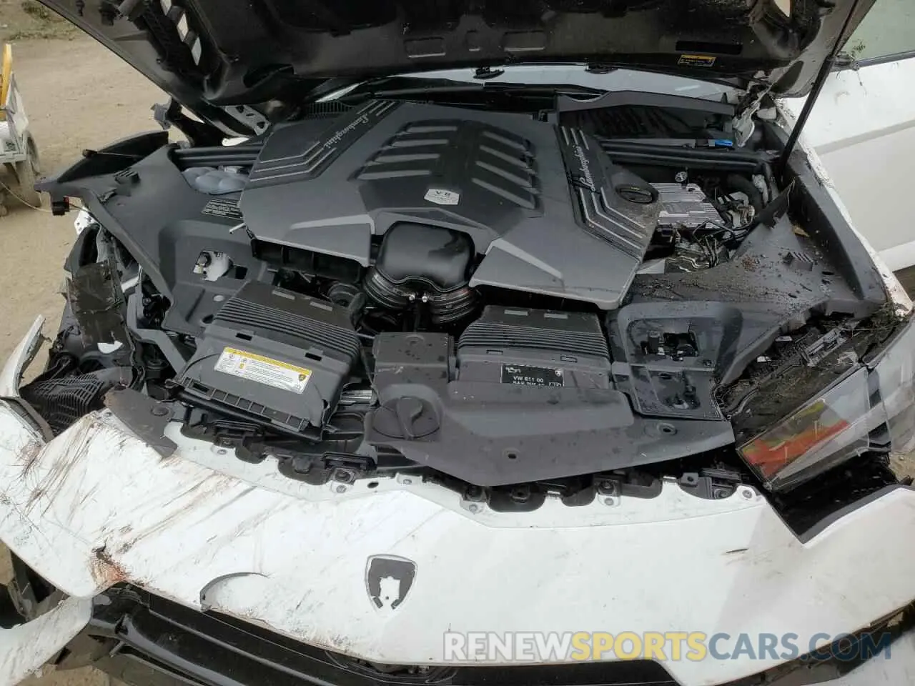 12 Photograph of a damaged car ZPBUB3ZL7RLA33480 LAMBORGHINI URUS S 2024