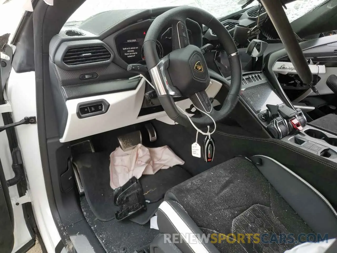 8 Photograph of a damaged car ZPBUB3ZL7RLA33480 LAMBORGHINI URUS S 2024