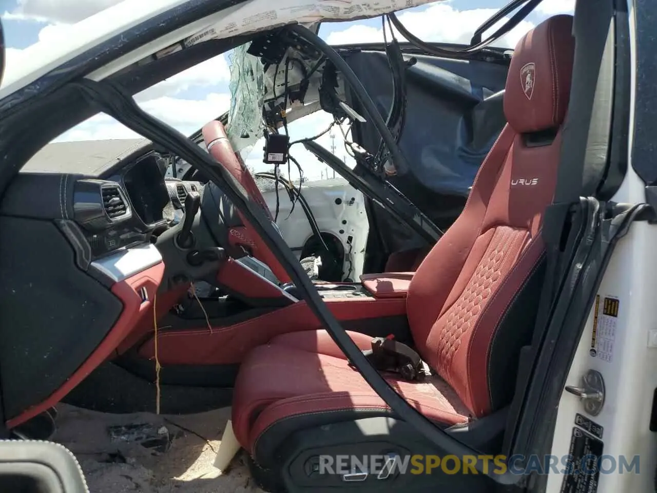 7 Photograph of a damaged car ZPBUB3ZLXRLA29858 LAMBORGHINI URUS S 2024