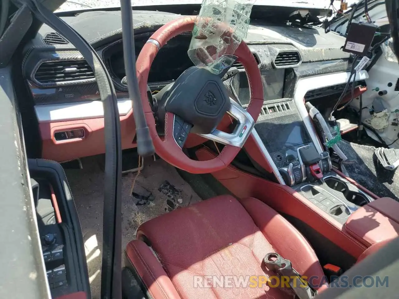 8 Photograph of a damaged car ZPBUB3ZLXRLA29858 LAMBORGHINI URUS S 2024