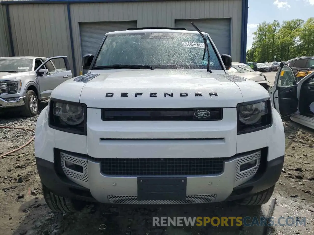 5 Photograph of a damaged car SALEJ6EX3R2281491 LAND ROVER ALL OTHER 2024
