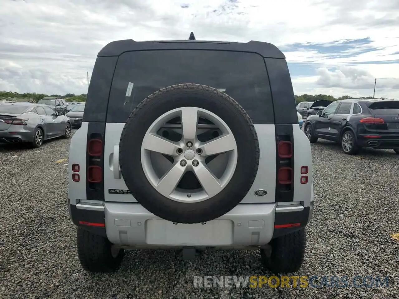 6 Photograph of a damaged car SALE1EEU3L2004783 LAND ROVER DEFENDER 2020