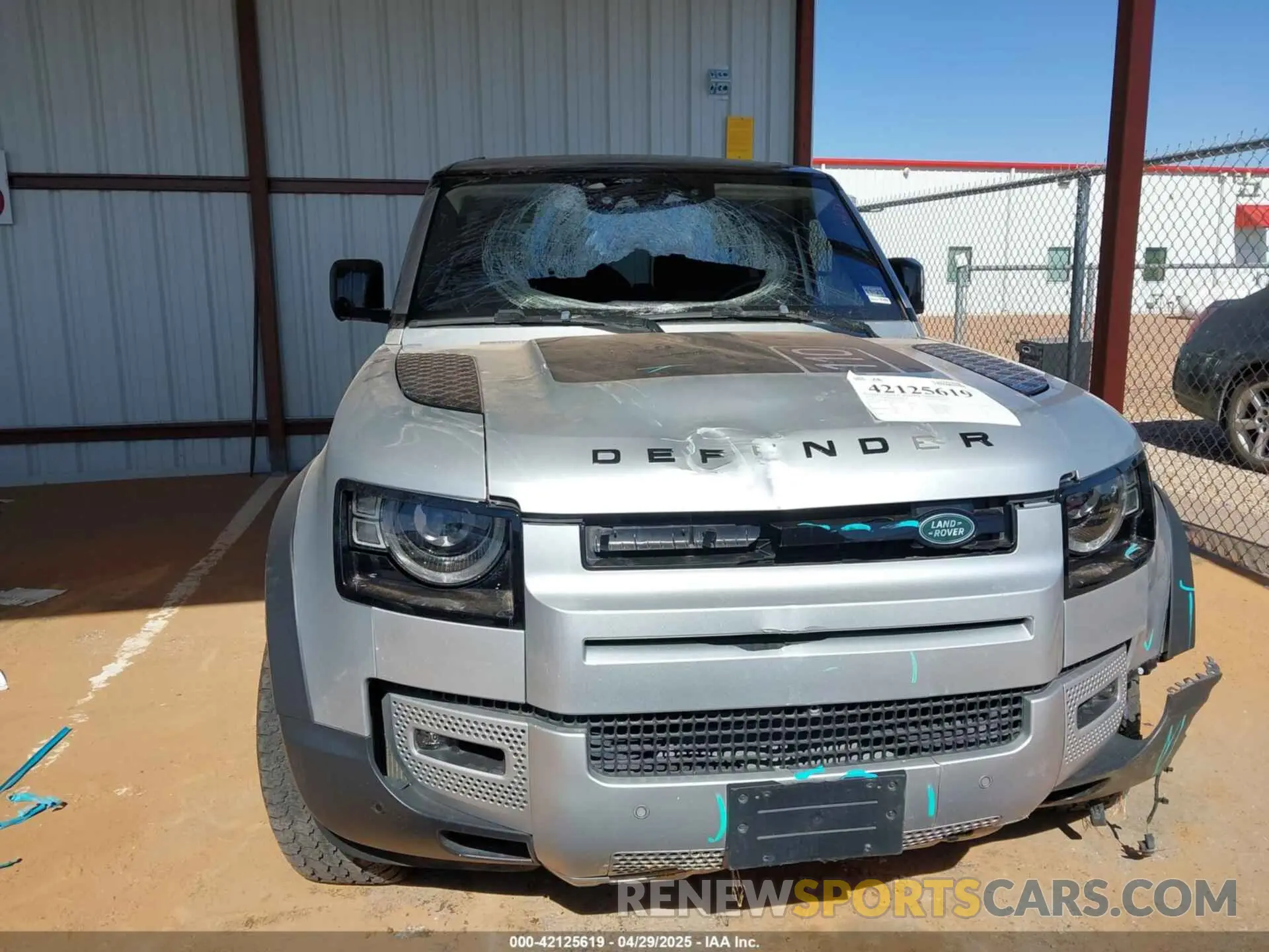 12 Photograph of a damaged car SALE1EEU3L2005075 LAND ROVER DEFENDER 2020
