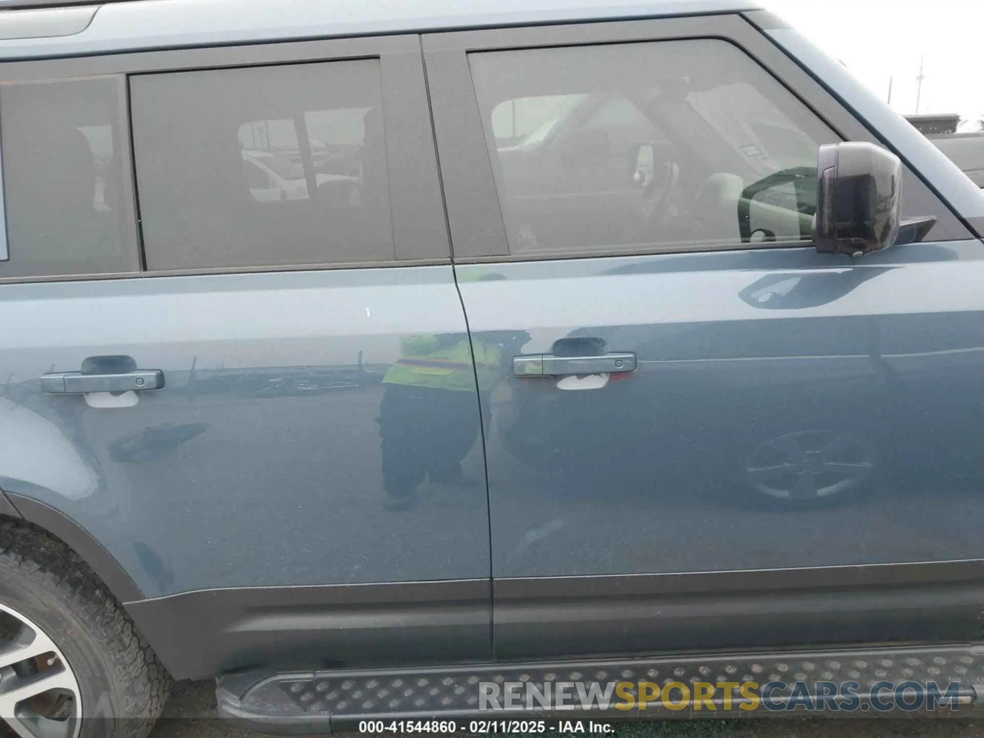 14 Photograph of a damaged car SALE97EU6L2016219 LAND ROVER DEFENDER 2020