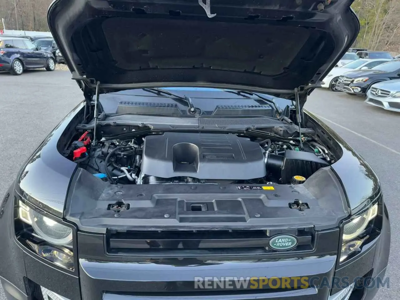 8 Photograph of a damaged car SALE9EEU2L2022250 LAND ROVER DEFENDER 2020