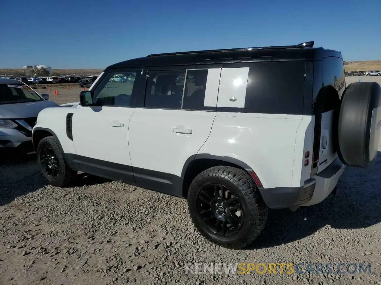 2 Photograph of a damaged car SALEJ7EX7L2005294 LAND ROVER DEFENDER 2020
