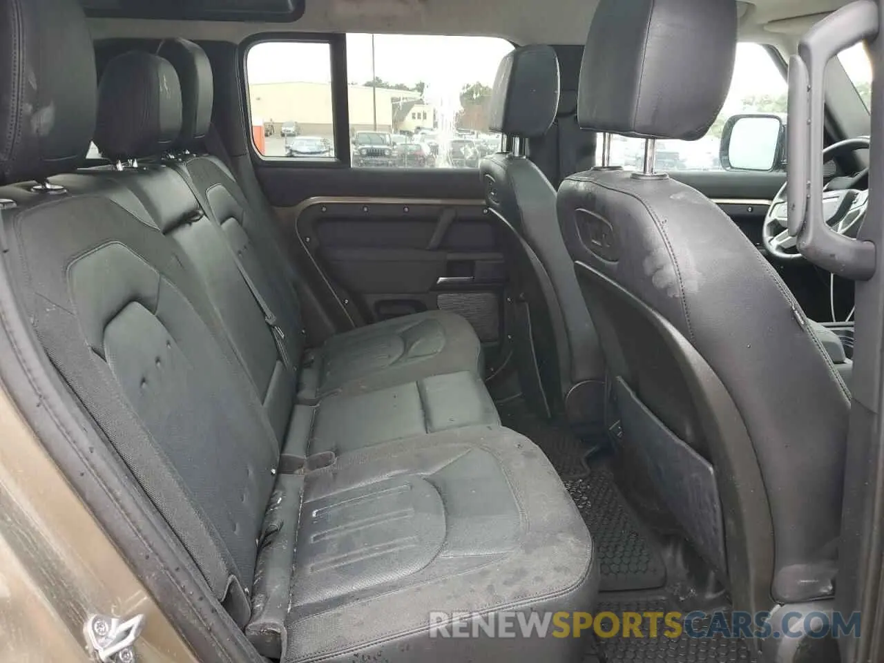 11 Photograph of a damaged car SALEJ7EX9L2021531 LAND ROVER DEFENDER 2020