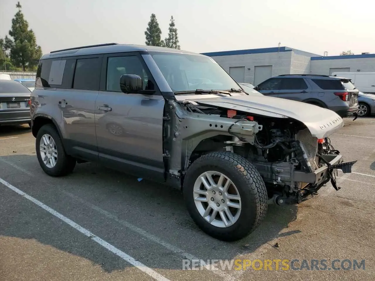 4 Photograph of a damaged car SALEJEEX5L2015665 LAND ROVER DEFENDER 2020