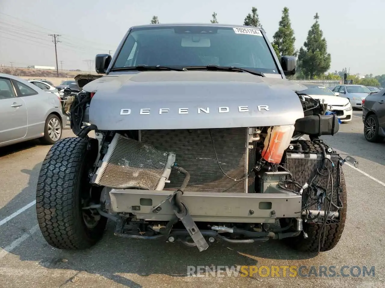 5 Photograph of a damaged car SALEJEEX5L2015665 LAND ROVER DEFENDER 2020