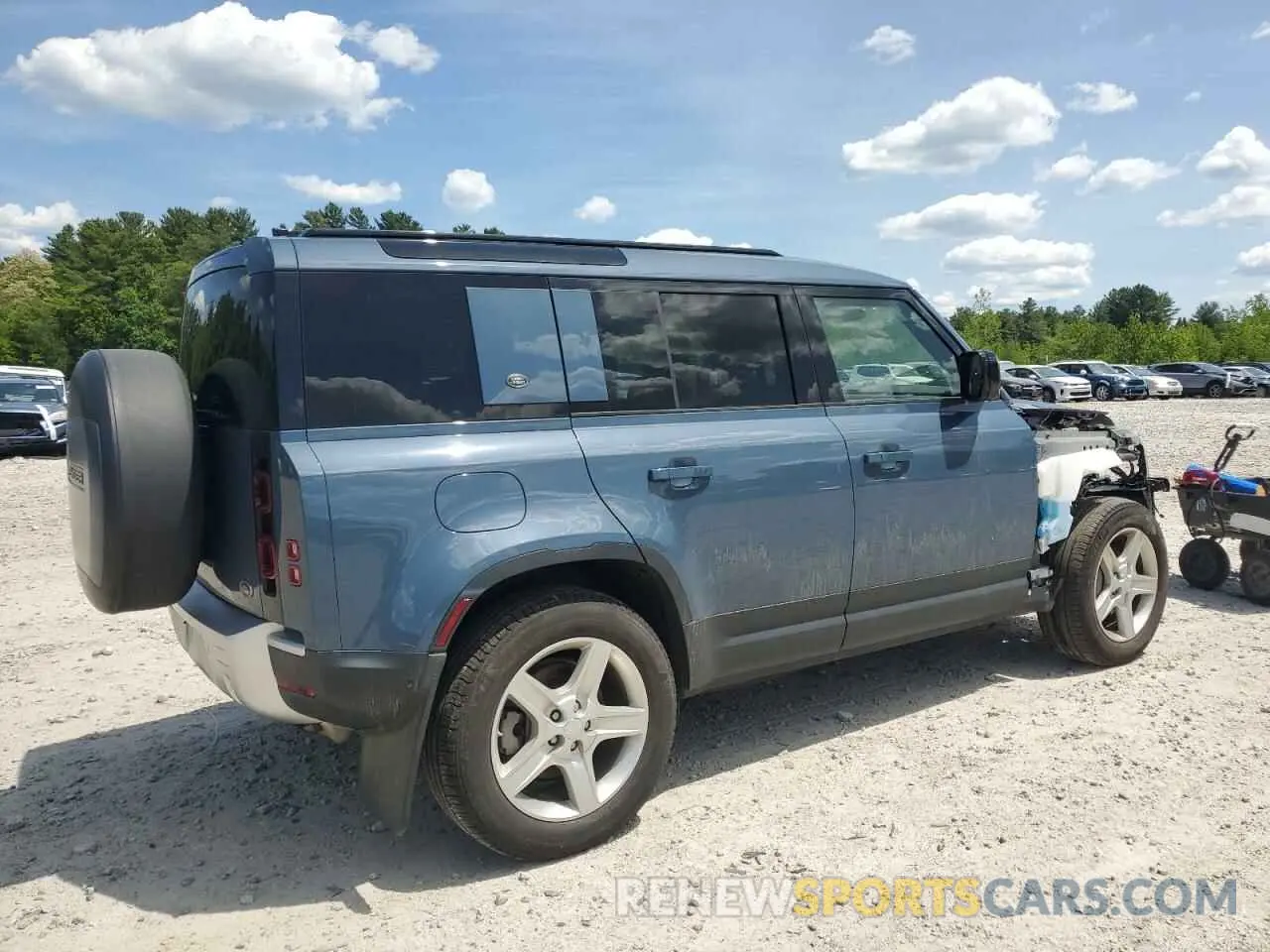 3 Photograph of a damaged car SALEP7EU3L2032240 LAND ROVER DEFENDER 2020