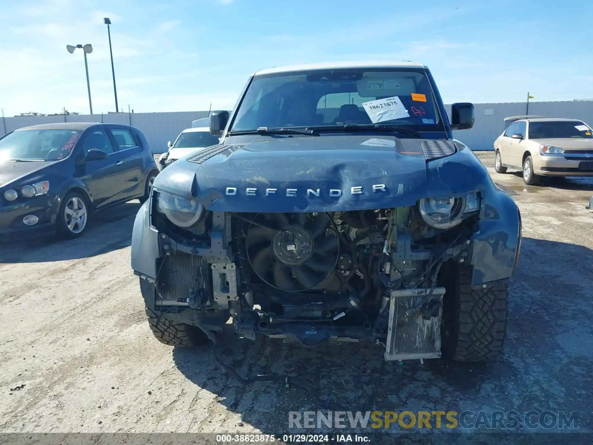 12 Photograph of a damaged car SALEP7EUXL2025821 LAND ROVER DEFENDER 2020