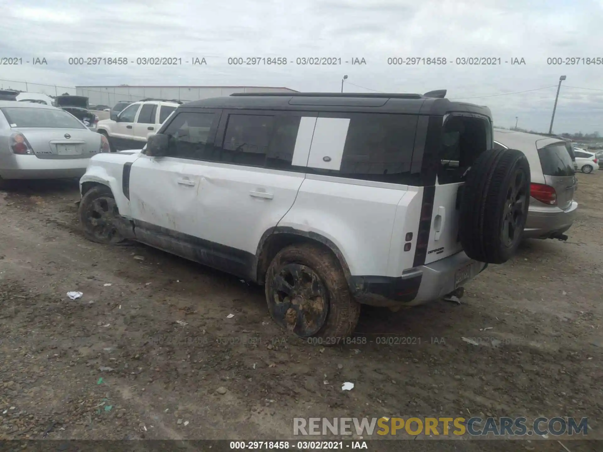 3 Photograph of a damaged car SALEPEEU0L2020907 LAND ROVER DEFENDER 2020