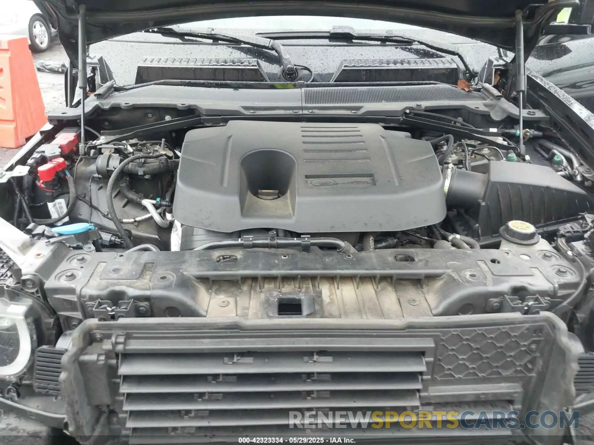 10 Photograph of a damaged car SALEXEEU9L2030559 LAND ROVER DEFENDER 2020