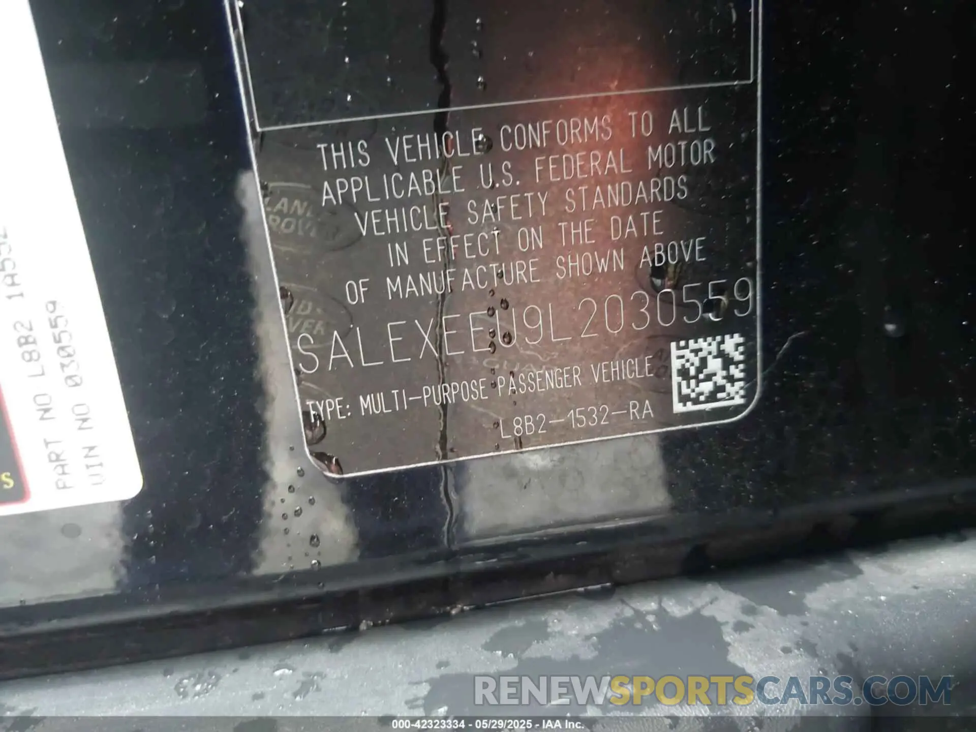 9 Photograph of a damaged car SALEXEEU9L2030559 LAND ROVER DEFENDER 2020