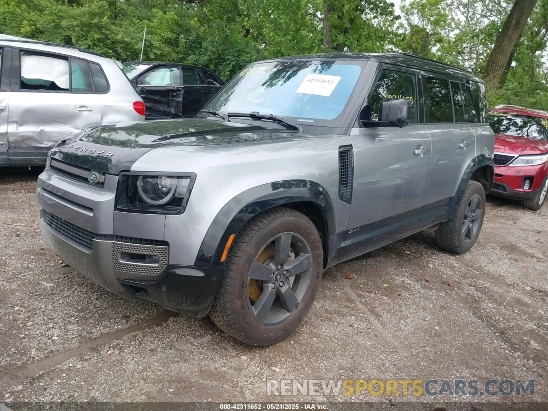 2 Photograph of a damaged car SALE2ERU6M2062251 LAND ROVER DEFENDER 2021