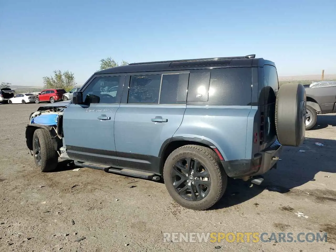 2 Photograph of a damaged car SALE37RU8M2041944 LAND ROVER DEFENDER 2021