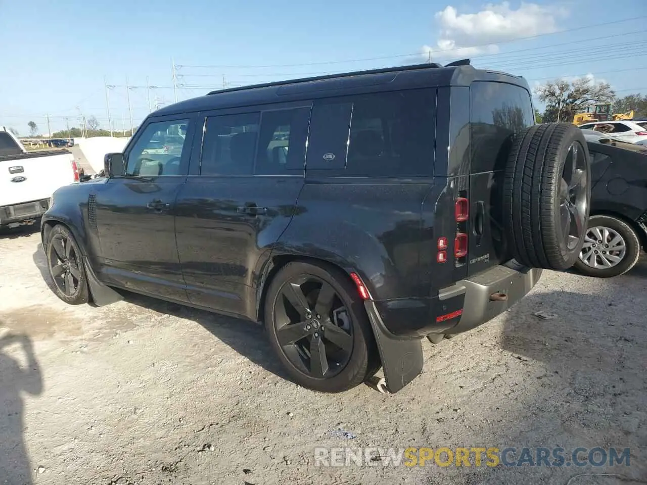2 Photograph of a damaged car SALE37RU8M2050112 LAND ROVER DEFENDER 2021