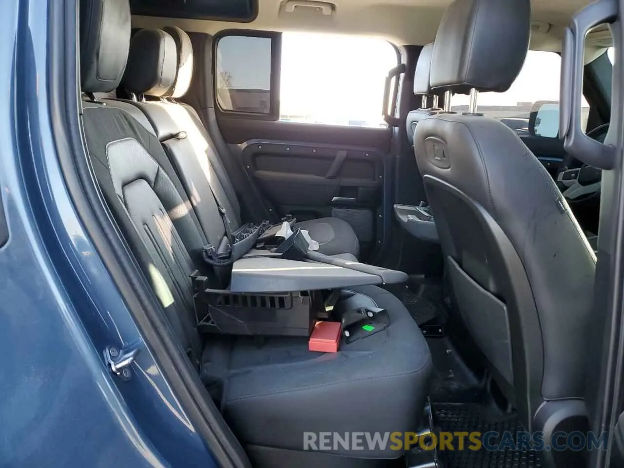 11 Photograph of a damaged car SALEJ7RX6M2035267 LAND ROVER DEFENDER 2021