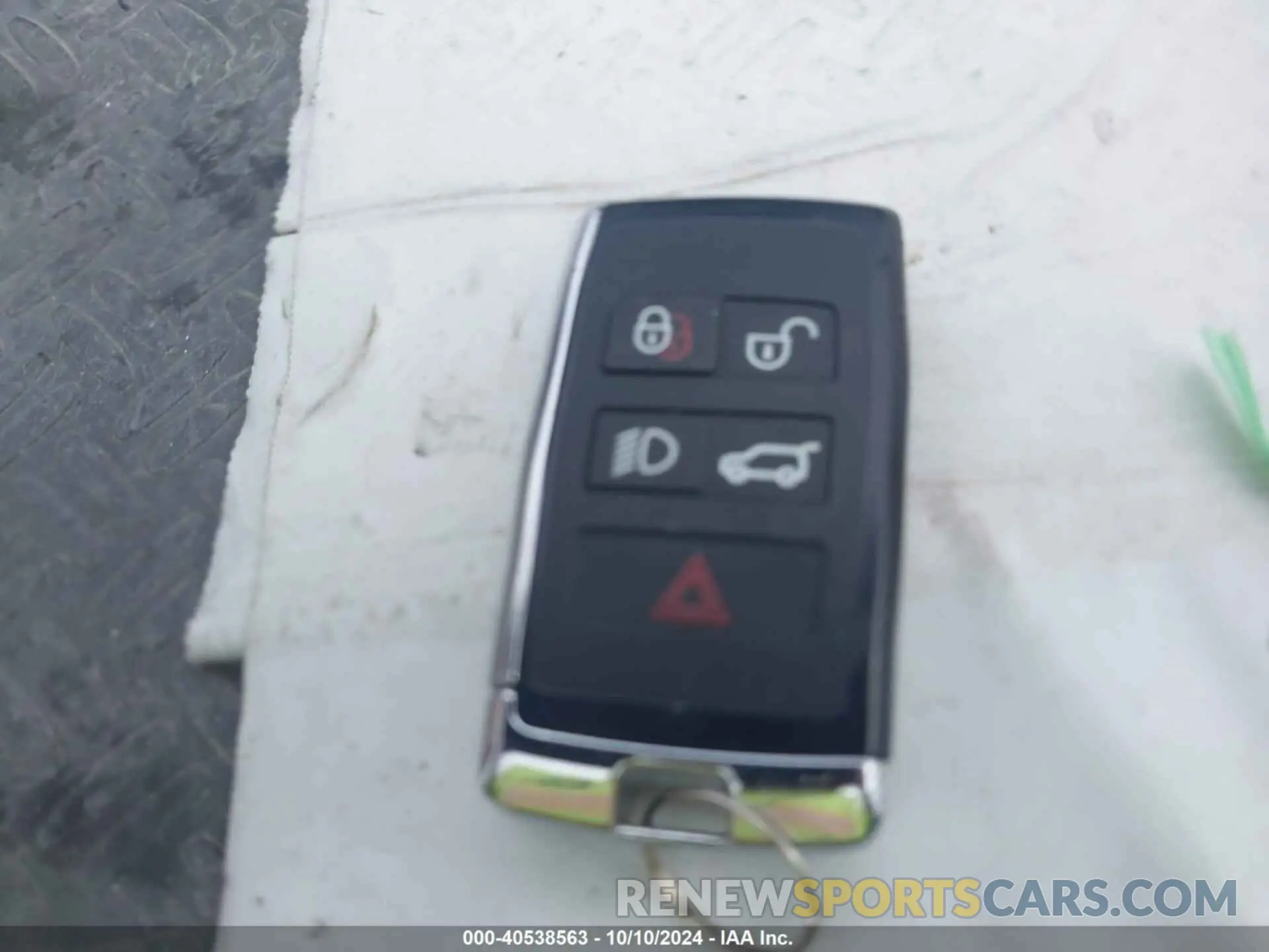11 Photograph of a damaged car SALEK7RX0M2042485 LAND ROVER DEFENDER 2021