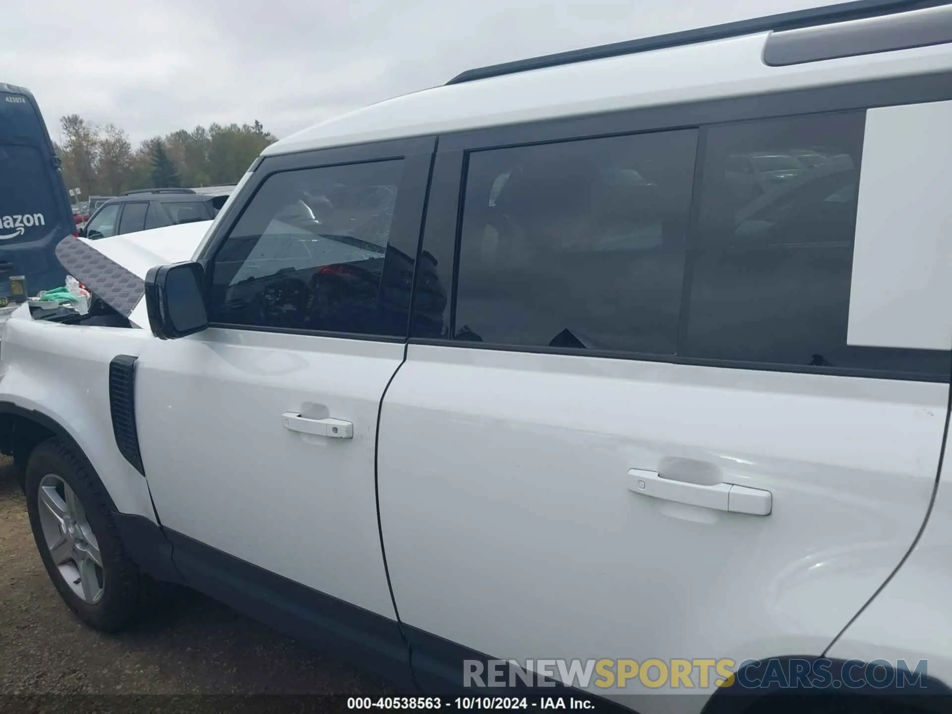 14 Photograph of a damaged car SALEK7RX0M2042485 LAND ROVER DEFENDER 2021
