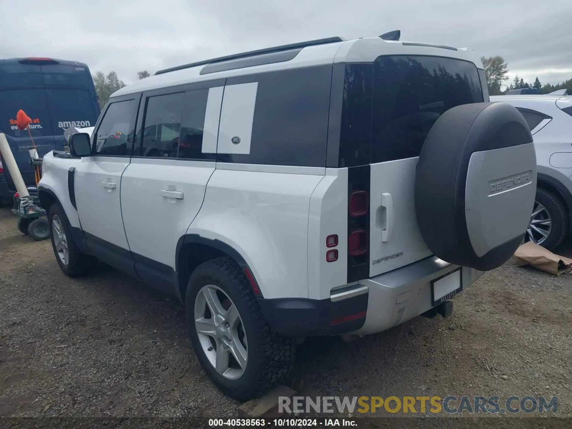 3 Photograph of a damaged car SALEK7RX0M2042485 LAND ROVER DEFENDER 2021