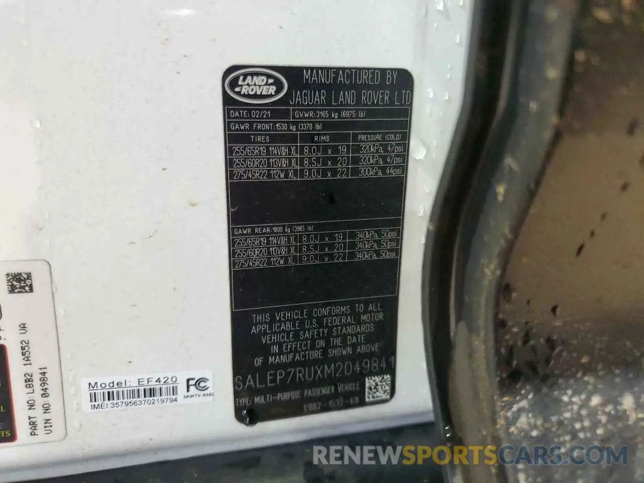 14 Photograph of a damaged car SALEP7RUXM2049841 LAND ROVER DEFENDER 2021
